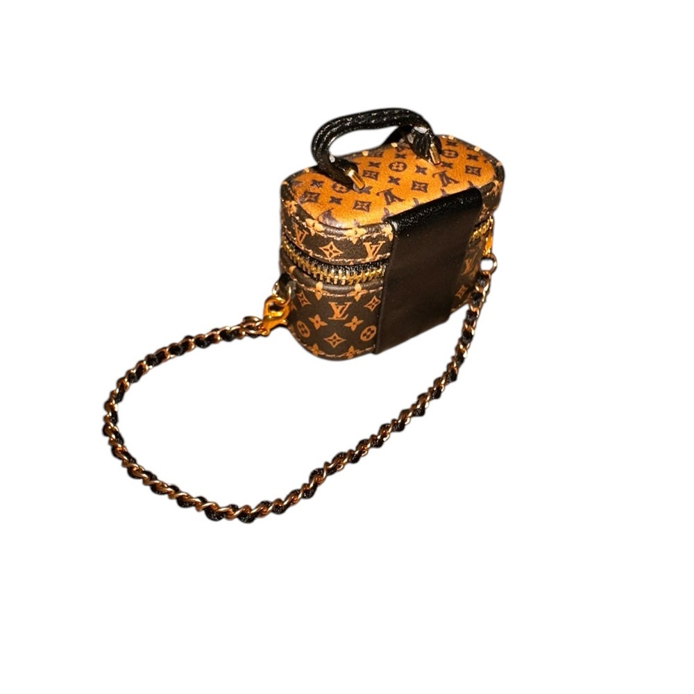 NEW LV Keychain Bag with Keyring​ - Picture 4 of 13